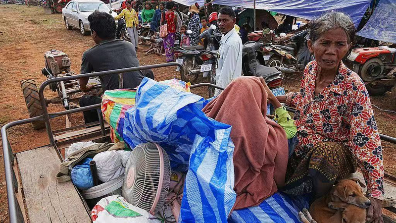 Inside_Chong_Kal_Evacuation_Camp_amid_Thailand_Cambodia_Clashes video poster