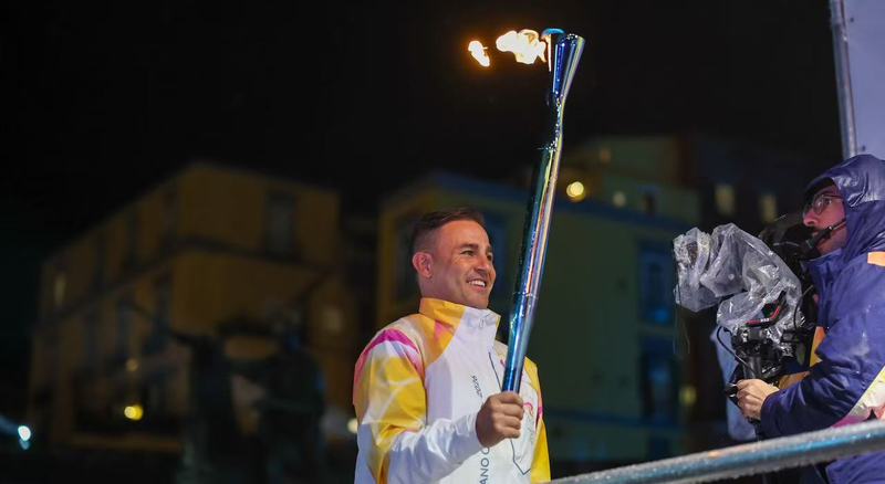 Milano_Cortina_2026_Torch_Relay_Lights_Up_Naples_Before_Christmas