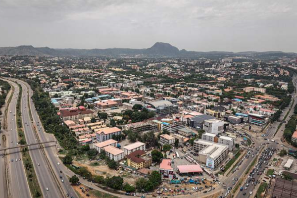 Nigerian_Police_Search_for_28_Kidnapped_Travelers