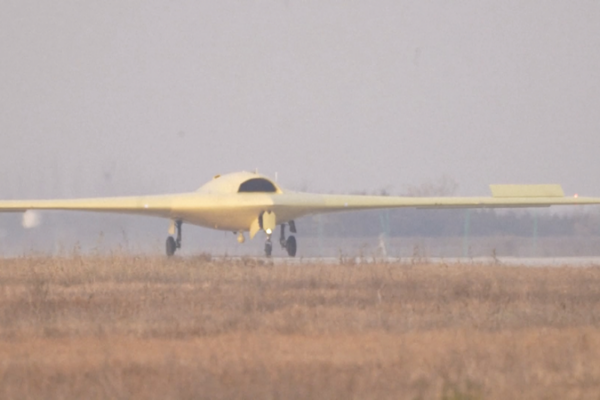 China’s CH-7 “Rainbow-7” Stealth UAV Completes Maiden Flight