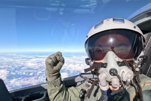 PLA_Eastern_Theater_Command_s_Playful__Visit_Taipei_Anytime__Video video poster