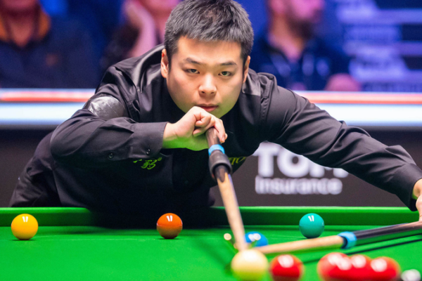 Pang_Upsets_Williams_to_Reach_UK_Championship_Quarterfinals