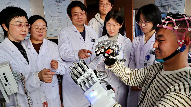 Shenzhen_Expo_Unveils_Mind_Controlled_BCI_Tech____165M_Fund