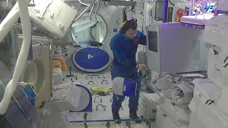 Shenzhou_20_to_Make_Uncrewed_Return_After_Debris_Scare