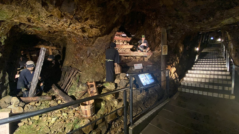 South_Korea_urges_Japan_to_honor_wartime_history_at_Sado_Island_mine