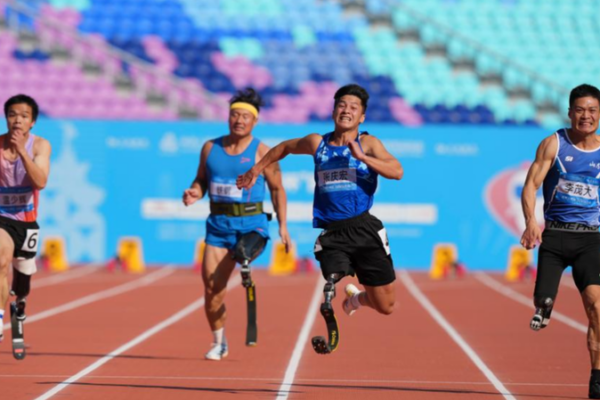 Track___Field_Take_Off_at_12th_National_Paralympic_Games_in_Guangzhou