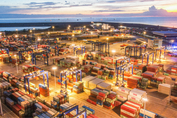 Inside Yangpu Port: Hainan’s Free Trade Container Hub video poster