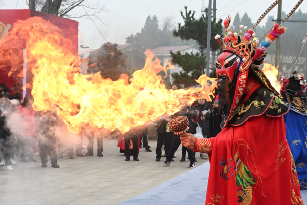 Sichuan Opera Ignites Neijiang’s Tourism and Shopping Boom