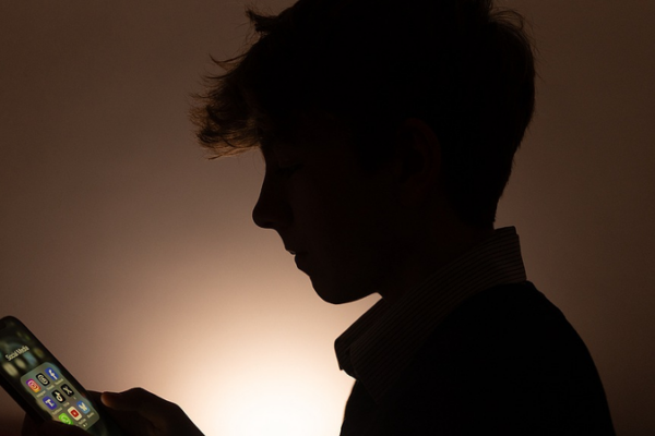 Australia_s_Under_16_Social_Media_Ban_Deactivates_Nearly_5M_Accounts