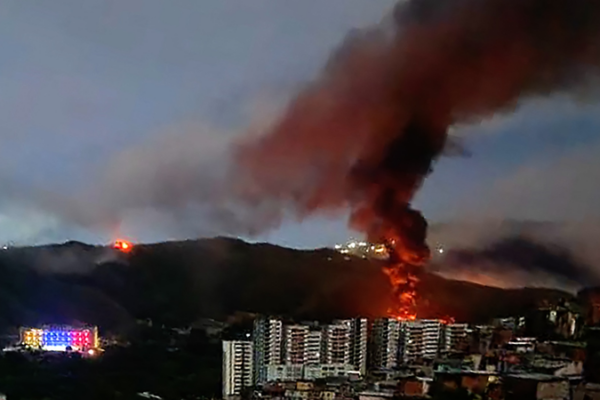 Caracas_Under_Fire__Journalist_Recounts_Recent_US_Attacks video poster