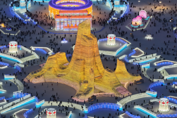 China_s_New_Year_Holiday_Sees_142M_Trips___12B_in_Spending