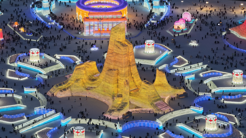 China_s_New_Year_Holiday_Sees_142M_Trips___12B_in_Spending