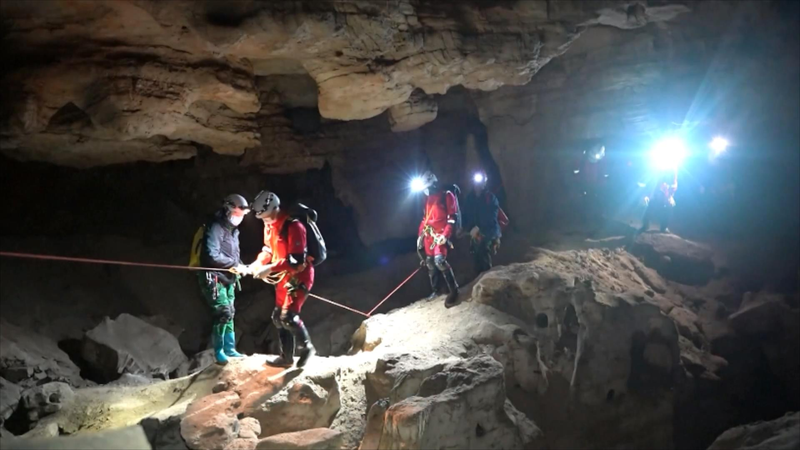 Deep_Cave_Training_Preps_Chinese_Mainland_Astronauts_for_Extreme_Space_Missions