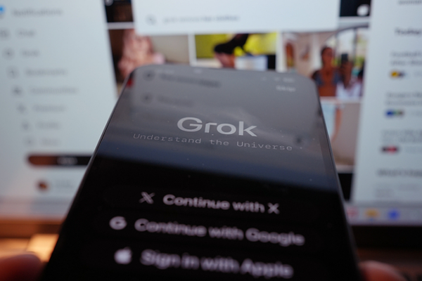 Democratic_Senators_Urge_Apple__Google_to_Remove_X_and_Grok_AI_Over_Unsafe_Content