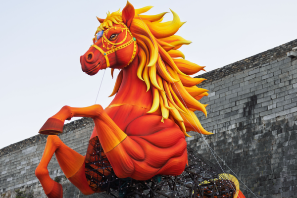 Giant_Horse_Lantern_Gallops_Into_Nanjing_s_40th_Lantern_Festival