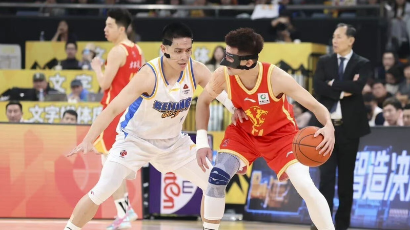 Guangsha_Lions_Topple_Beijing_Ducks__Claim_CBA_Lead_with_8_Game_Win_Streak