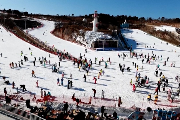Winter Fun Booms at Tianjin’s Jizhou Ski Resort video poster