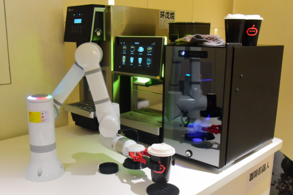 Hangzhou_Debuts_Its_First_AI_Robot_Restaurant
