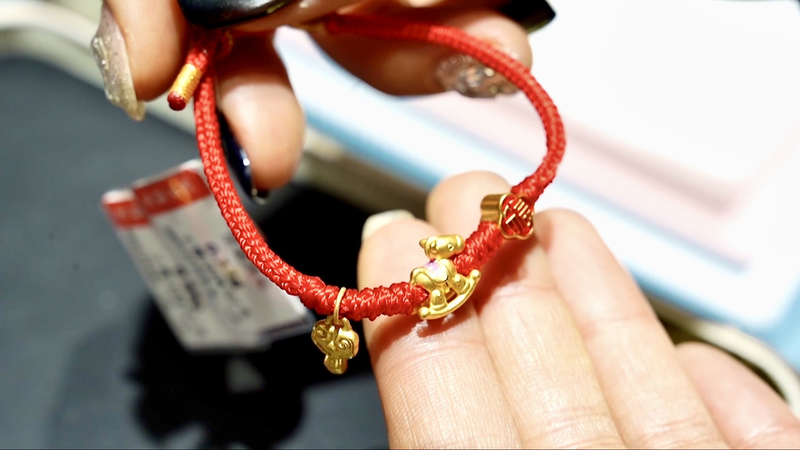 Horse_Jewelry_Gallops_Ahead_Despite_Soaring_Gold_Prices video poster