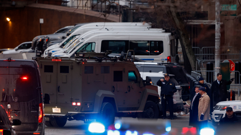Maduro_Arrives_at_Manhattan_Courthouse_to_Face_Drug___Weapons_Charges - News for amigos, by amigos Maduro_Arrives_at_Manhattan_Courthouse_to_Face_Drug___Weapons_Charges