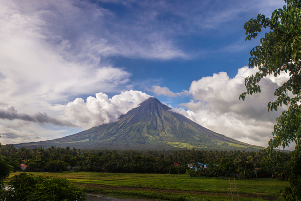 Mayon_Volcano_Alert_Raised_to_Level_2_Amid_Increased_Unrest