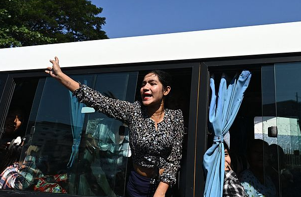 Myanmar_Frees_Thousands_Ahead_of_Independence_Day_Amnesty