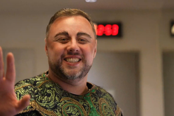 Behind the Mask: Prince Calaf’s Journey in Chongqing’s Turandot video poster