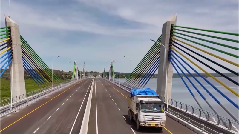 Chinese mainland Mega-Projects Boost Tanzania’s Trade 🚢🌉 video poster