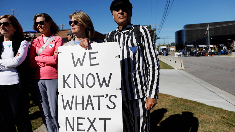 Trump_Withdraws_National_Guard_from_Chicago__LA__Portland_After_Court_Ruling