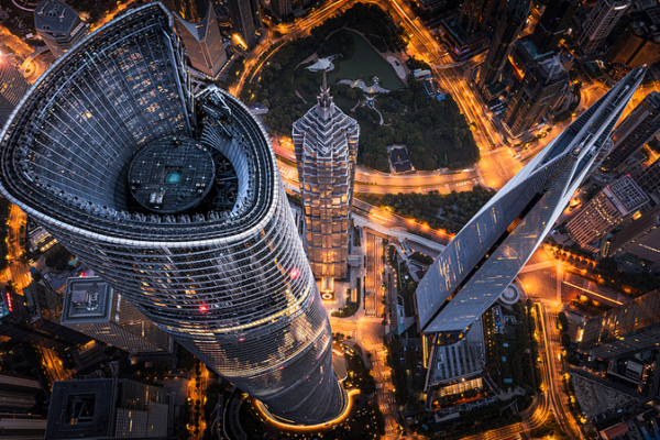 UBS_Sees_A_Share_Momentum_on_the_Chinese_Mainland_Extending_into_2026 video poster