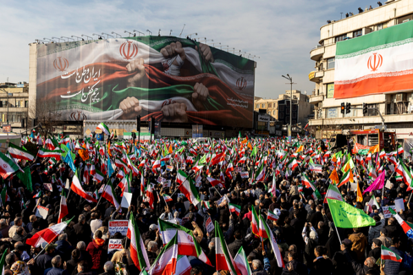 US_Carrier_Strike_Group_Heads_to_Middle_East_Amid_Iran_Tensions