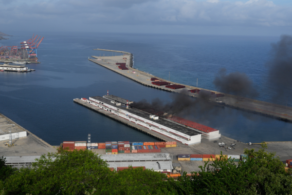 US_Launches_Strikes_on_Venezuela__Maduro__Captured___Venezuela_Vows_to_Fight_Back video poster