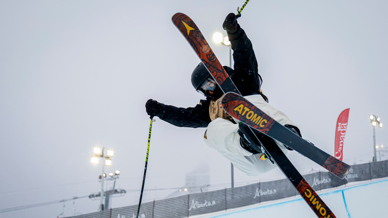 Zhang_Kexin_Claims_Silver_in_Calgary_Halfpipe